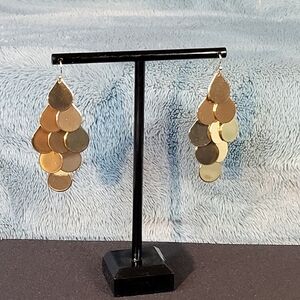 🪝NWT🎊 Chandelier French Hook Gold Tone Earrings by Ophelia Roe